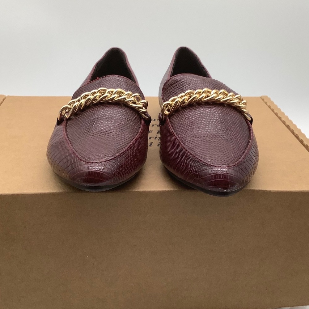 New York & Company Burgundy Snakeskin Pointed‎ Toe Flats Gold Chain Loafers 6